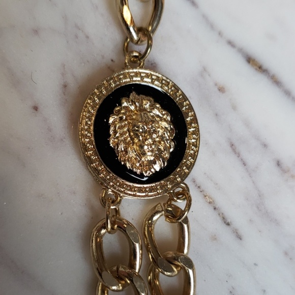 Multi layered chain with lion heads - Picture 5 of 5
